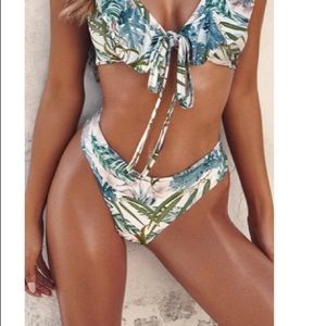 Pretty Little Thing Pale Khaki Leafy Cheeky size 4